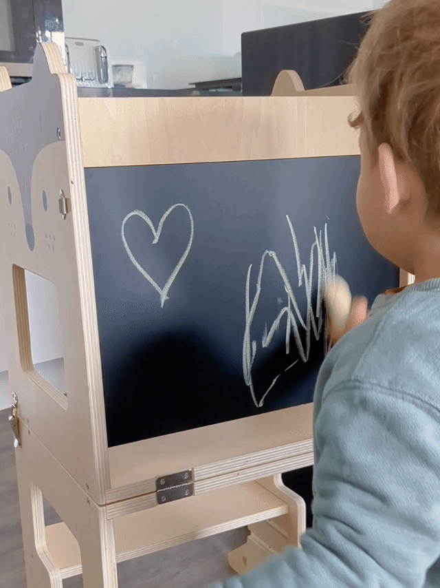Built-in Chalkboard